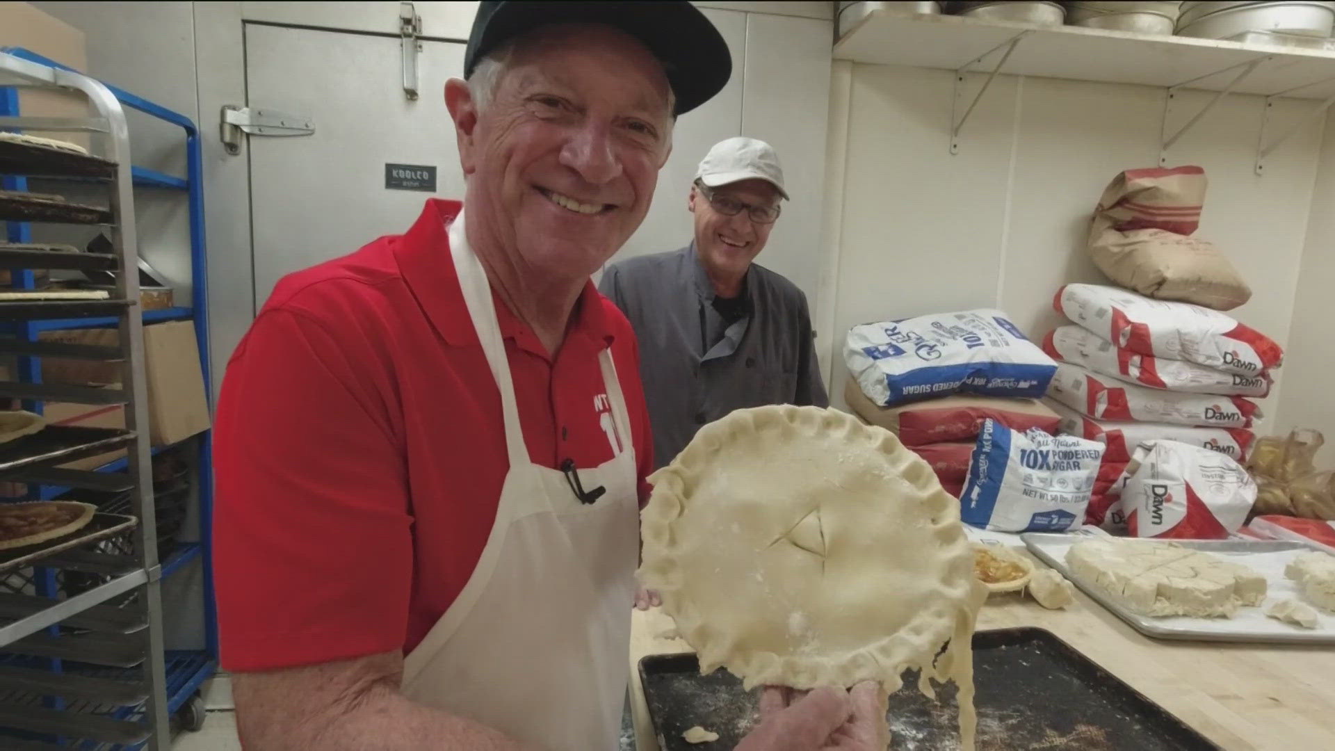 Dan goes to Strachn Bakery to see if he has the skills to craft some of the most popular pies.