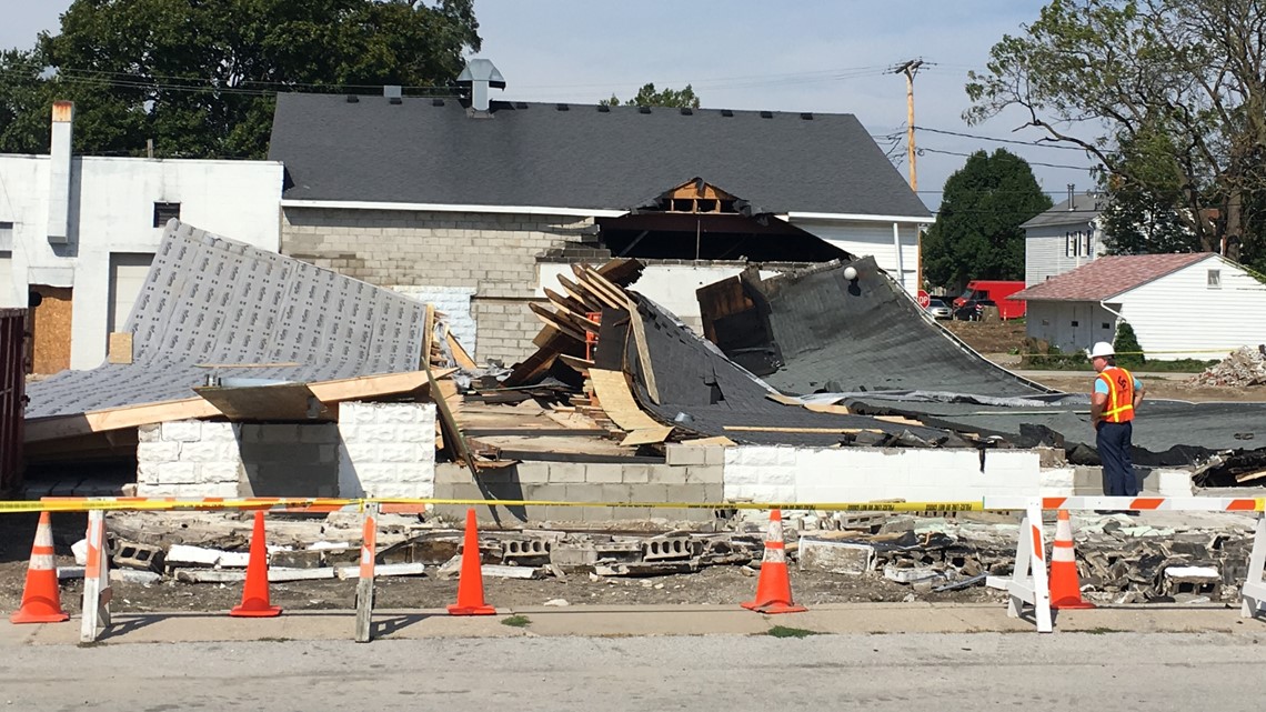 Perrysburg Auto Repair building collapses