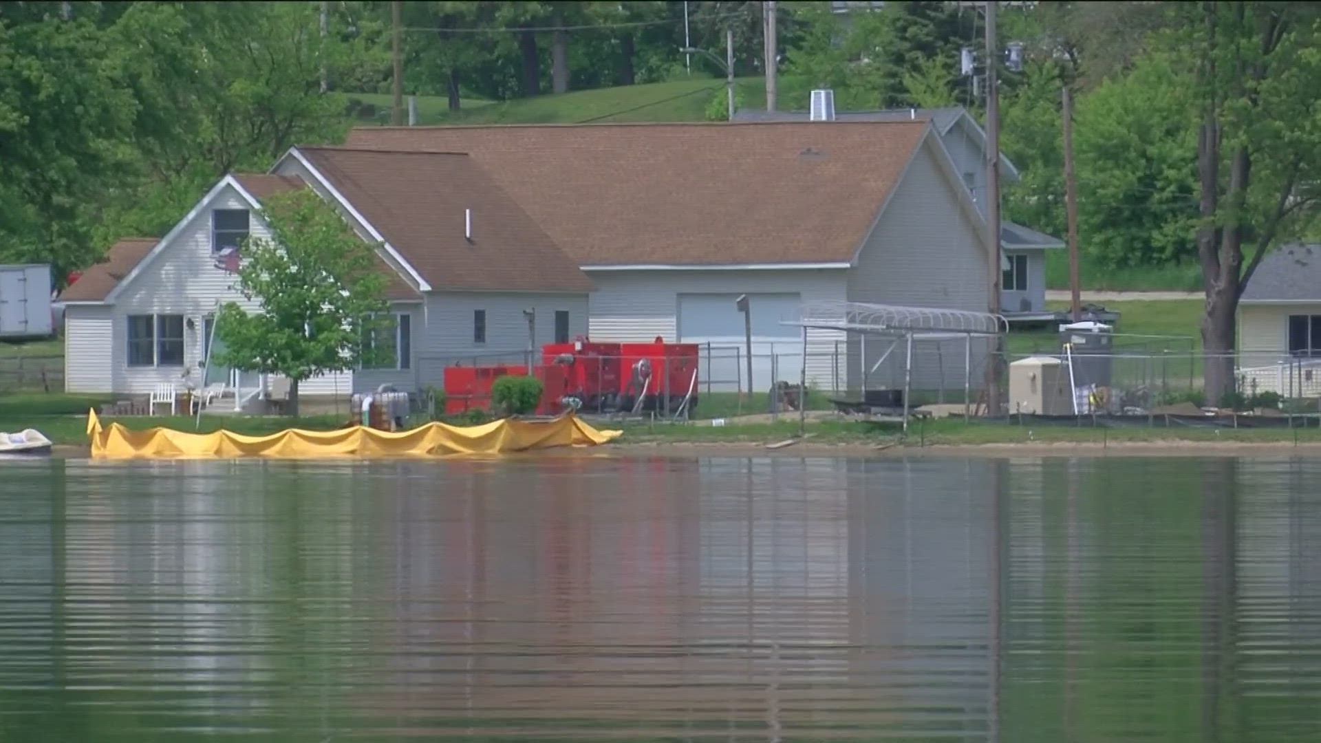 Devils Lake sewage leak won't spoil weekend, resident says