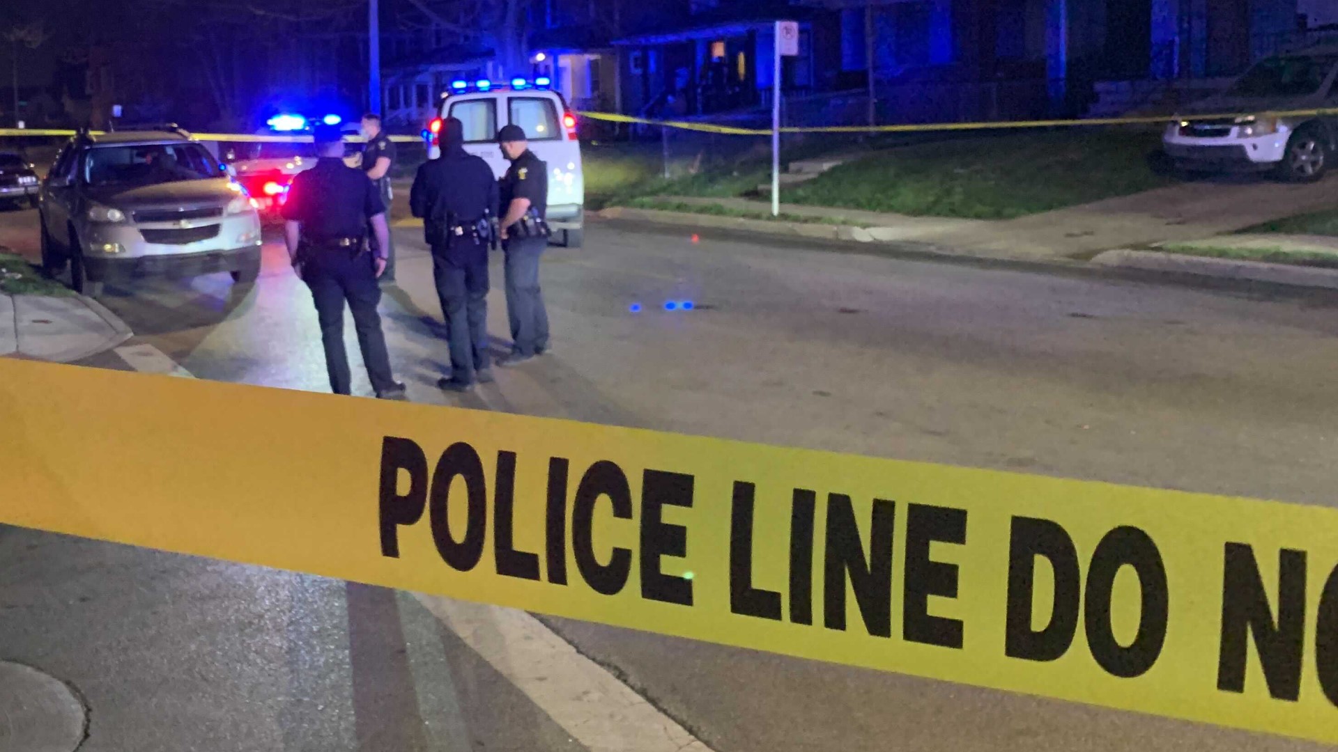 A shooting victim was rushed to the hospital from Auburn Ave. and Freeman St., officers tell our WTOL 11 crew on the scene.