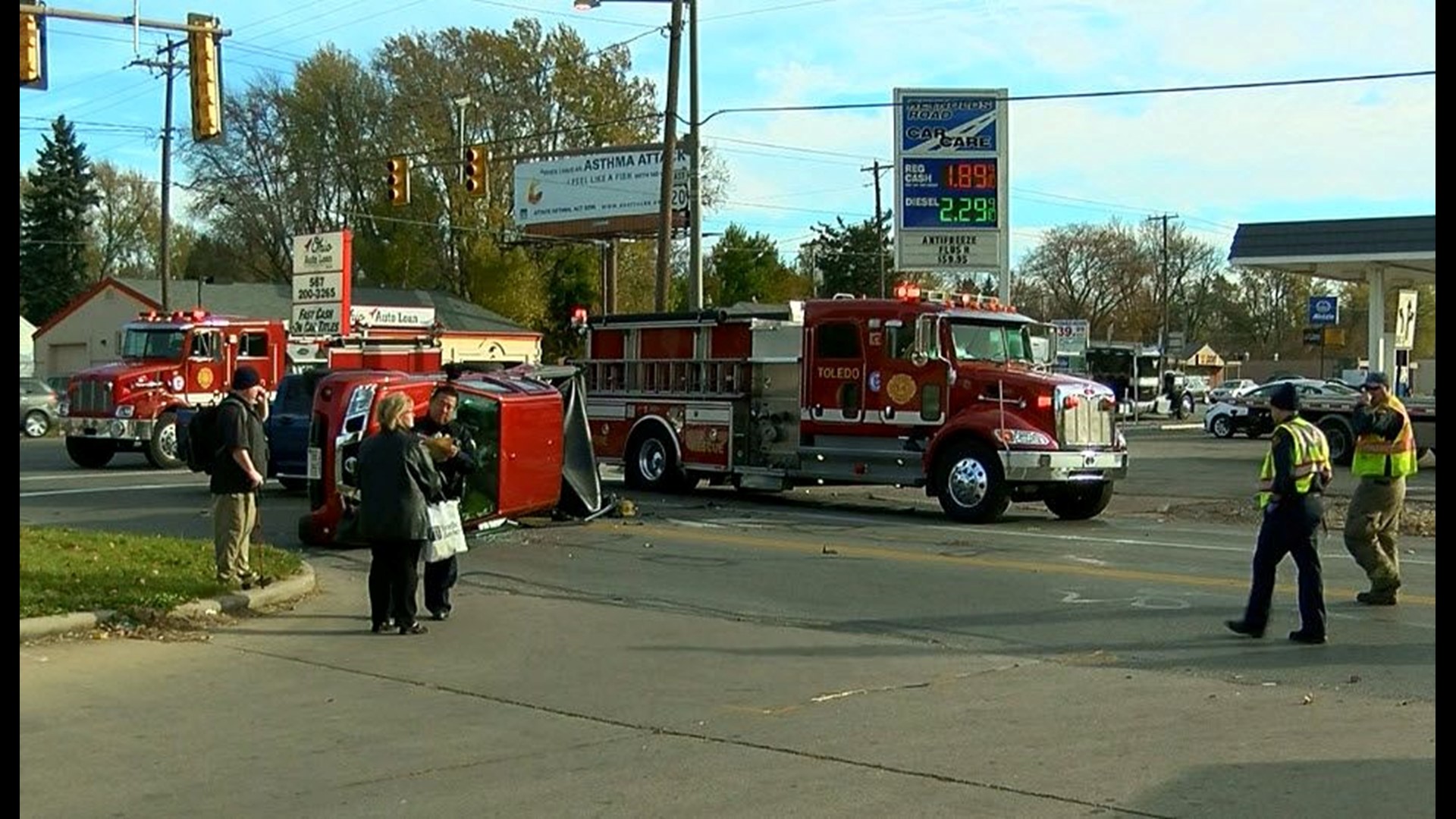 Threecar crash on Bancroft causes mess of traffic