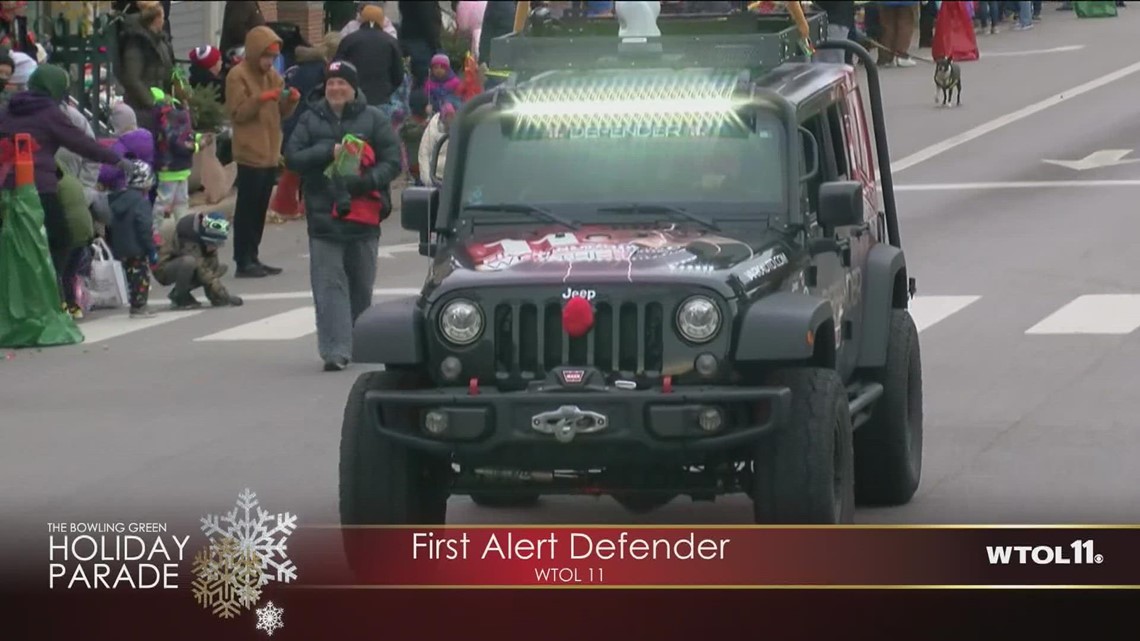 Bowling Green Community Holiday Parade 2021