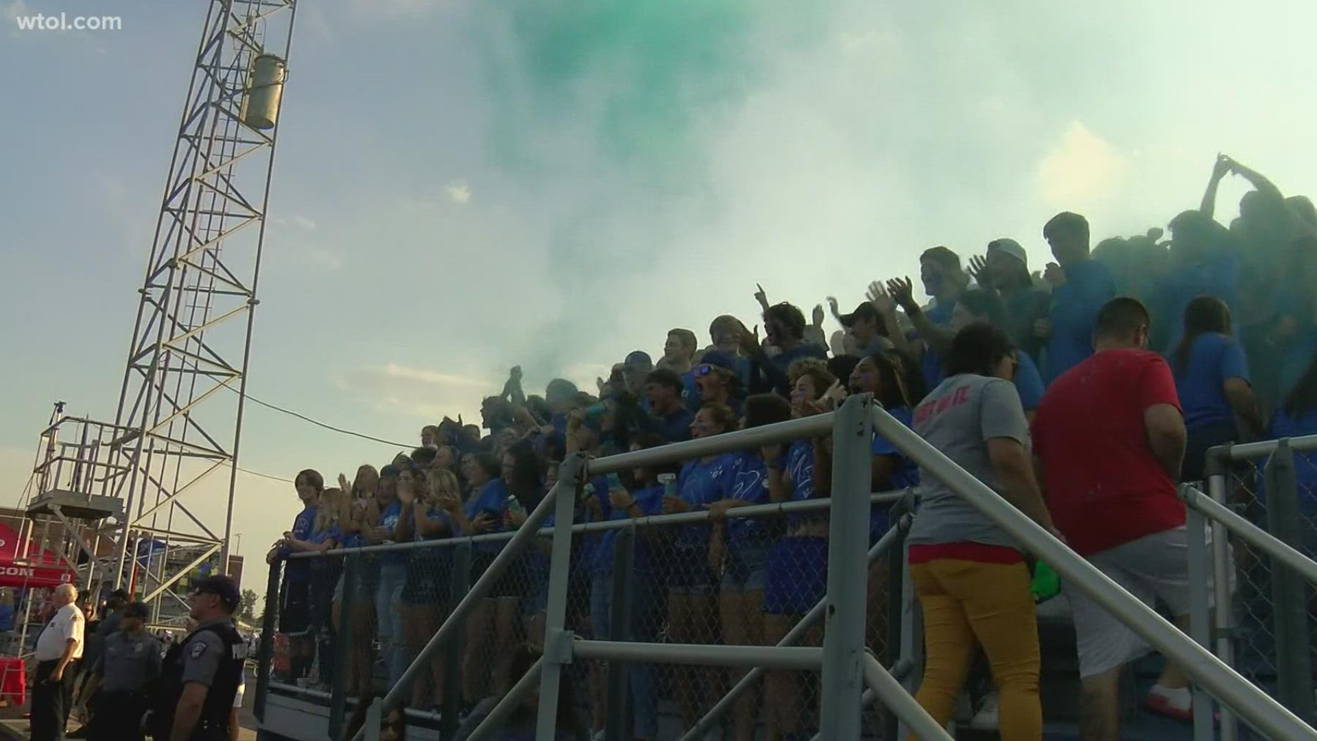 After a year of only family members being allowed to attend games, the River Rock Rivalry welcomed back both cities to kick off the new football season.