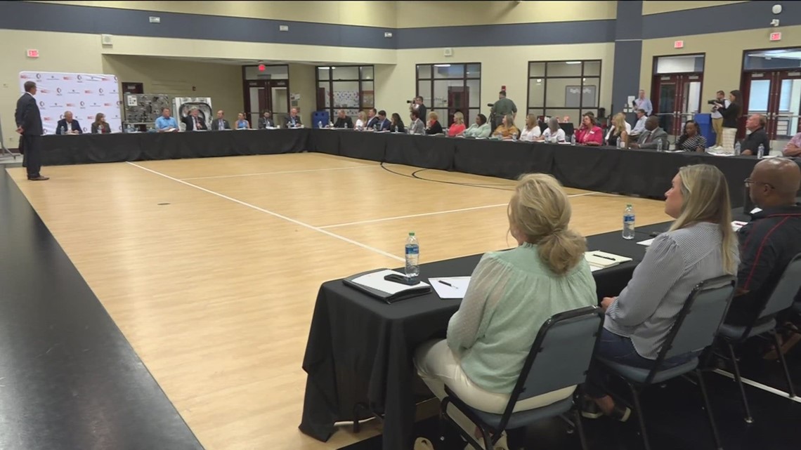 Ohio elected officials hear from industry leaders at manufacturing