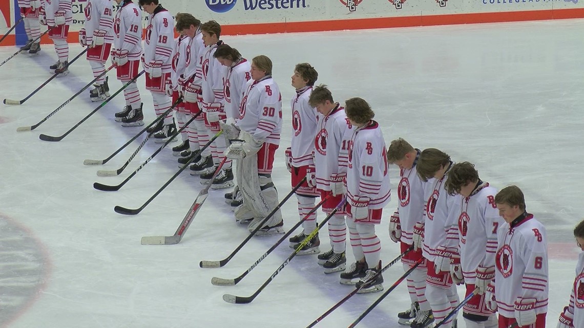 bowling green high school hockey team remembers late coach