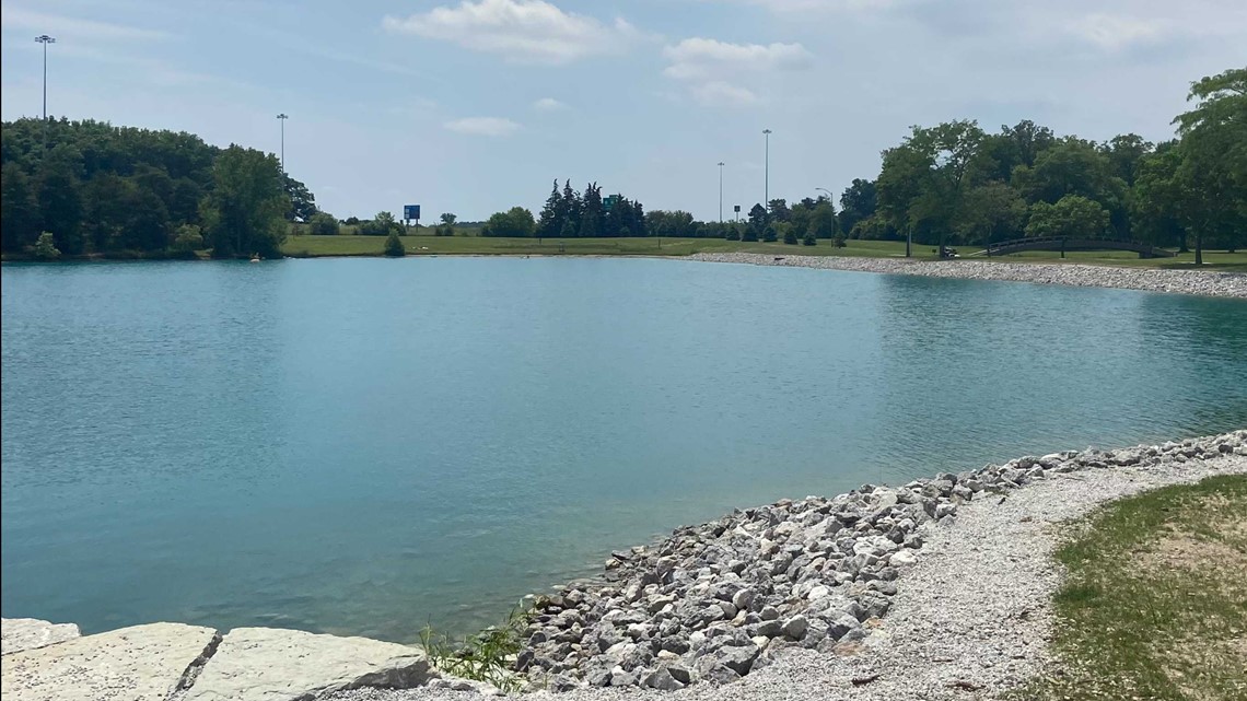 35-year-old Toledo man drowns in pond in Perrysburg - Vimarsana News