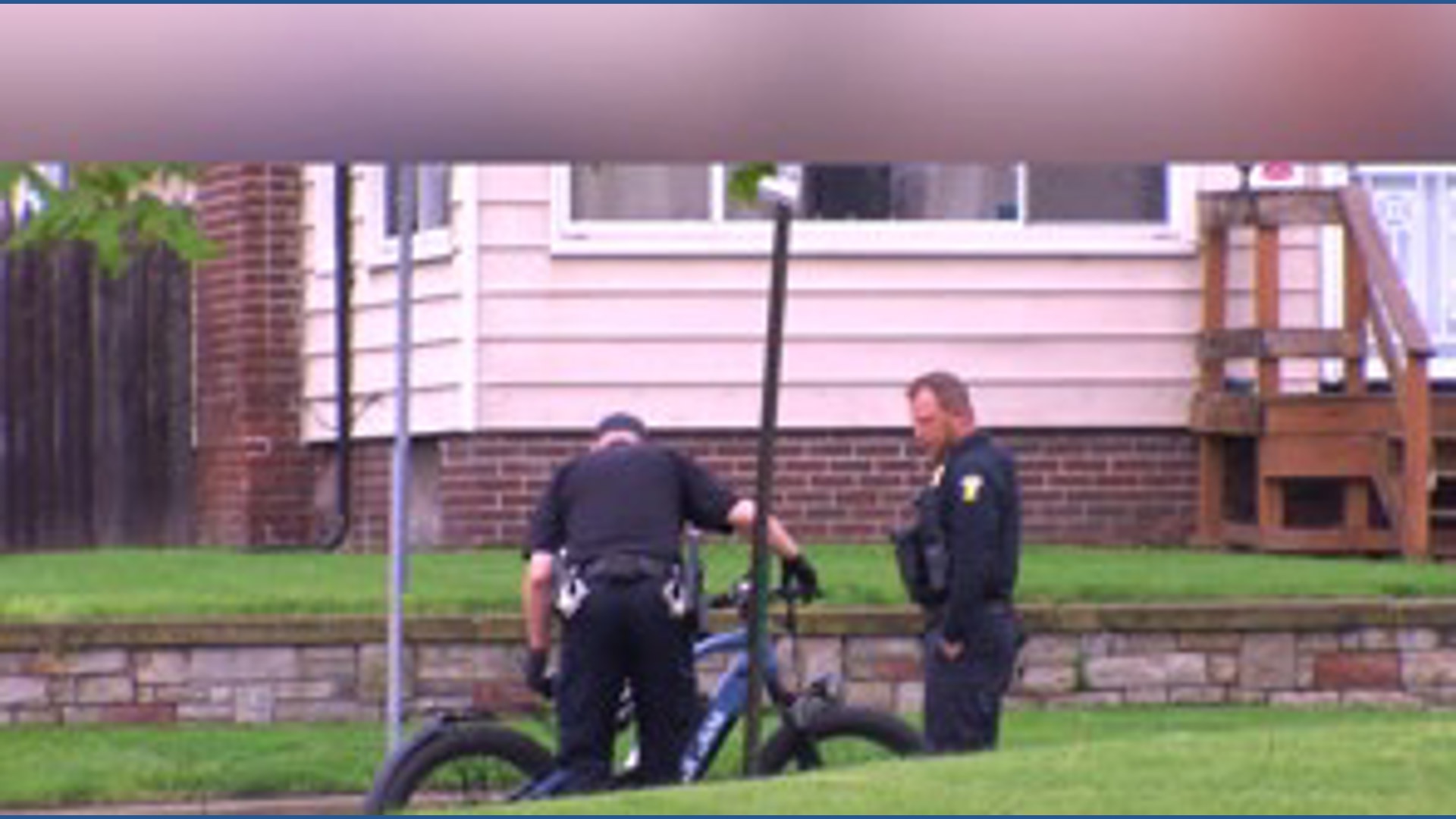 Toledo police arrive on scene to Berdan and Burton following reports of ...