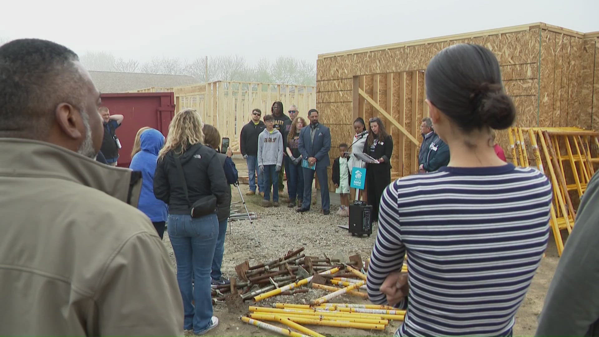 Massachusetts legal aid program helps immigrants in immigration court | wtol.com