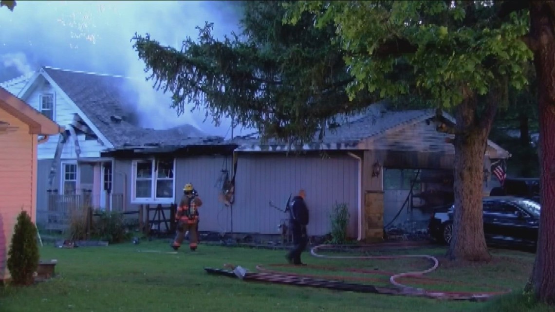 Perrysburg woman's former coworkers rally community to support her