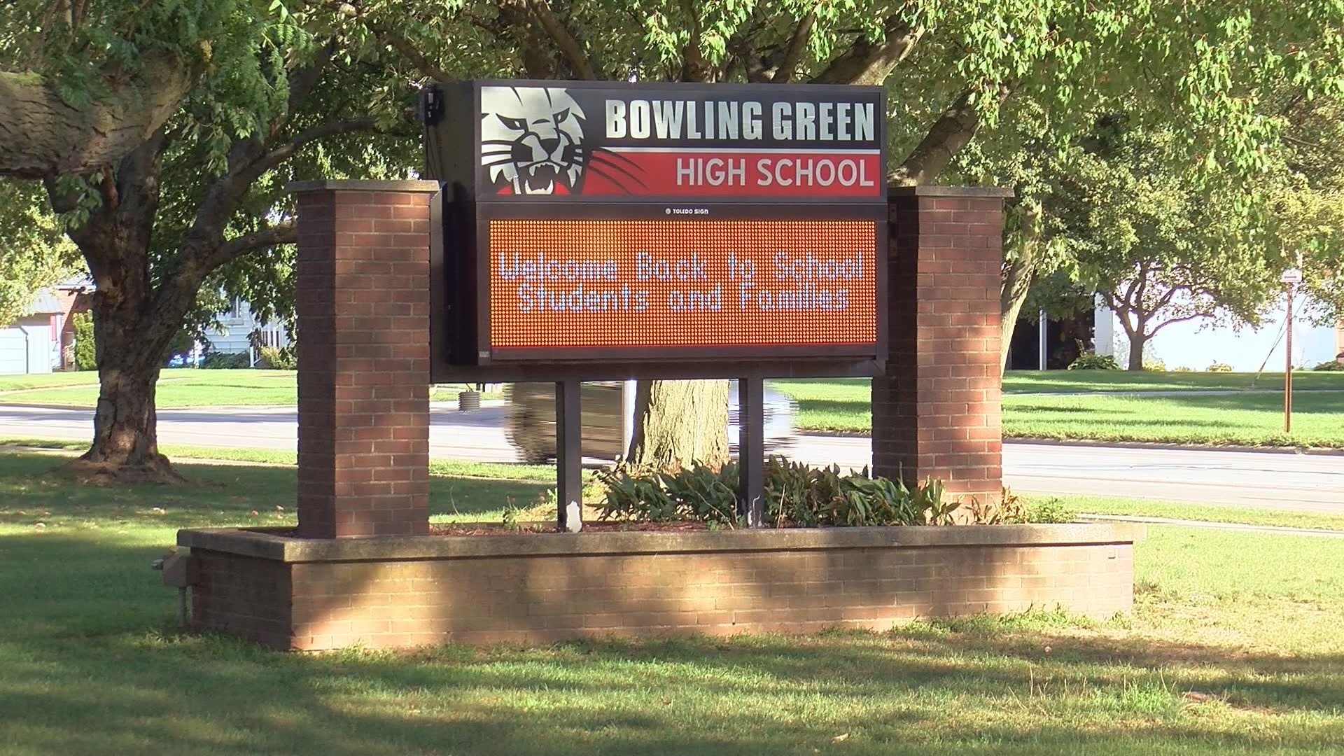 Bowling Green City Schools Returning To Requiring Masks Wtol bowling-green-city-schools-returning-to-requiring-masks-wtol