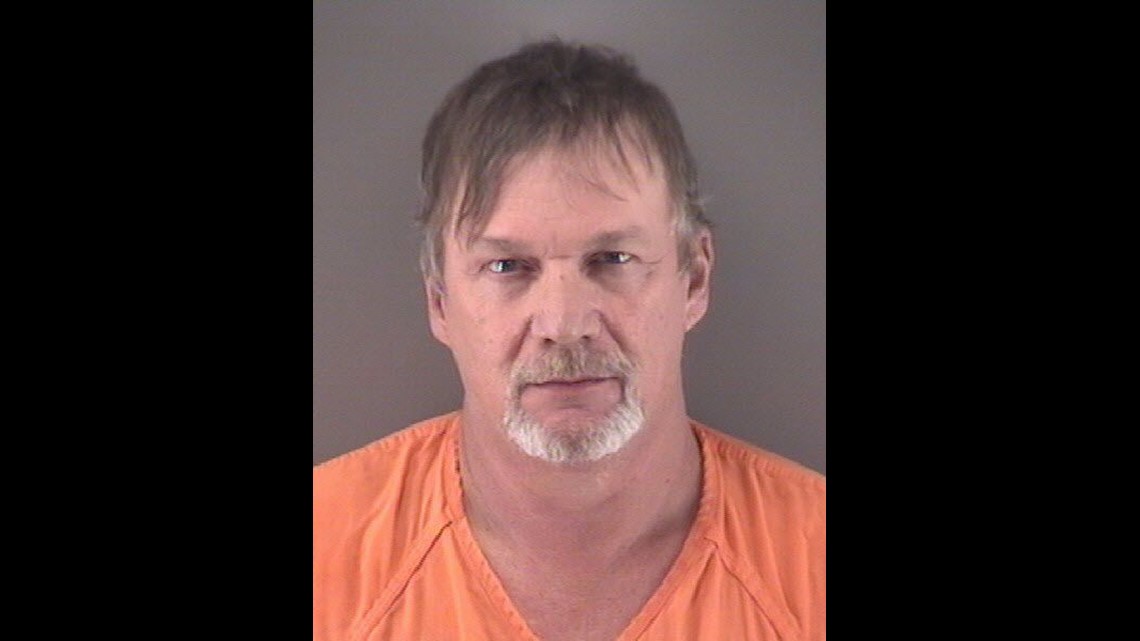 Man dies after violent bar fight, two men face charges | wtol.com