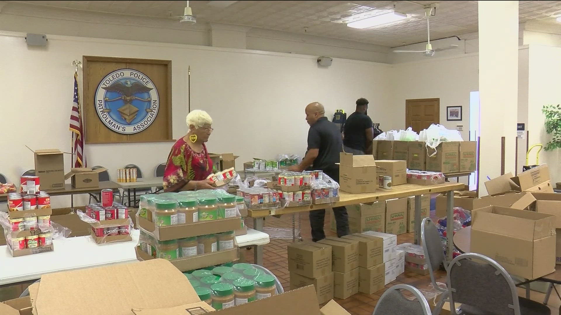 The Grand Lodge Food Pantry is looking to support families in need ahead of Thanksgiving.