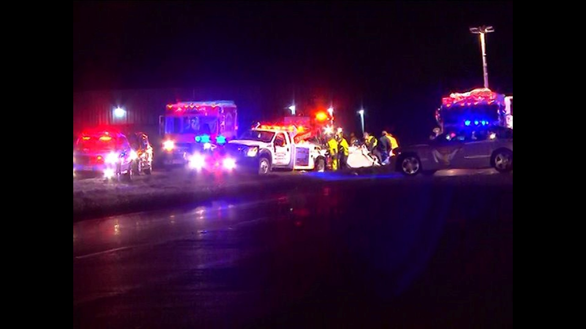 2 dead, 1 injured in wrongway crash in Fremont