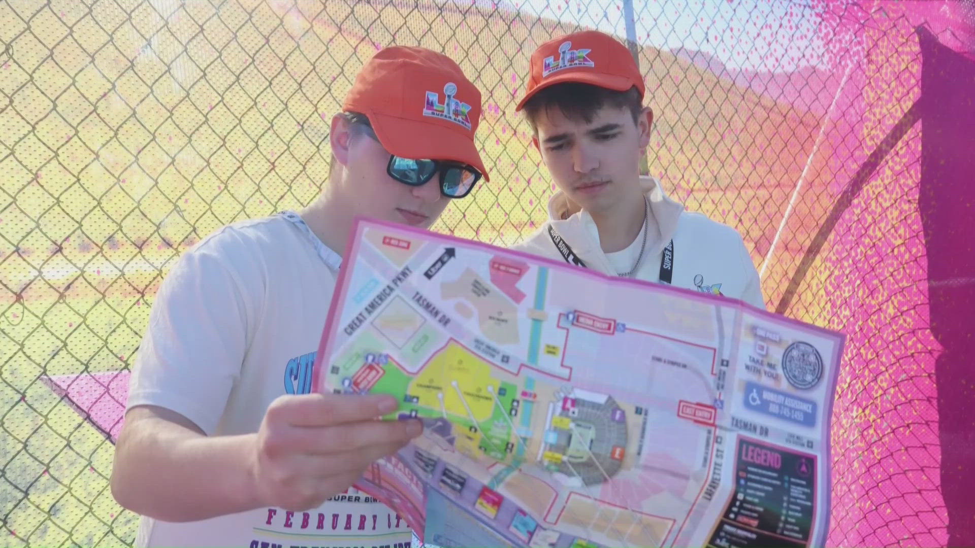 wtol.com - Laura Sandlin - Birds at the Super Bowl: BGSU sports alliance students work the big game