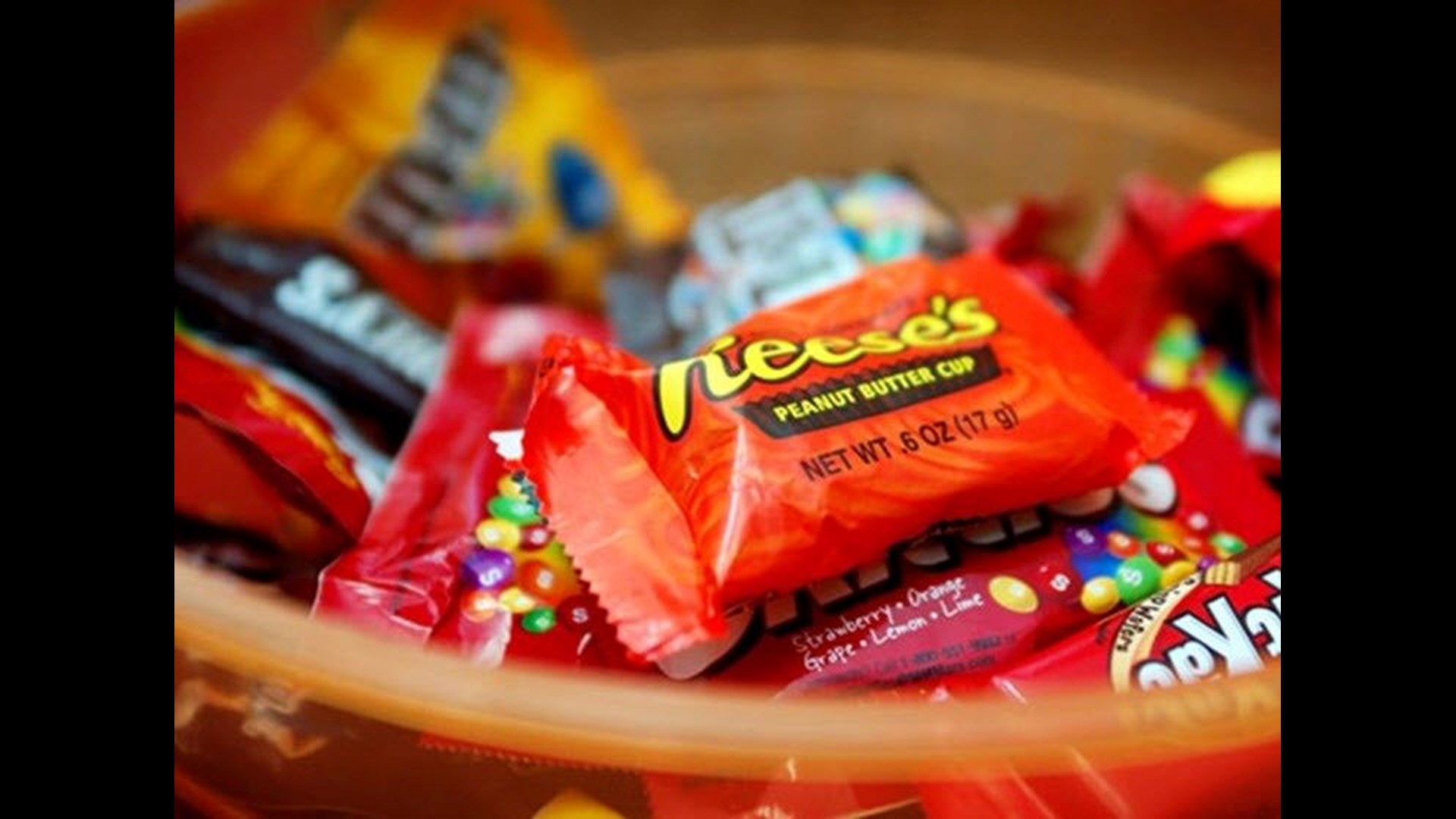 Local dentist rewards kids for donating candy