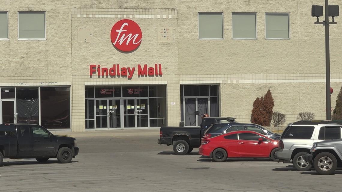 What's going into the Findlay mall?