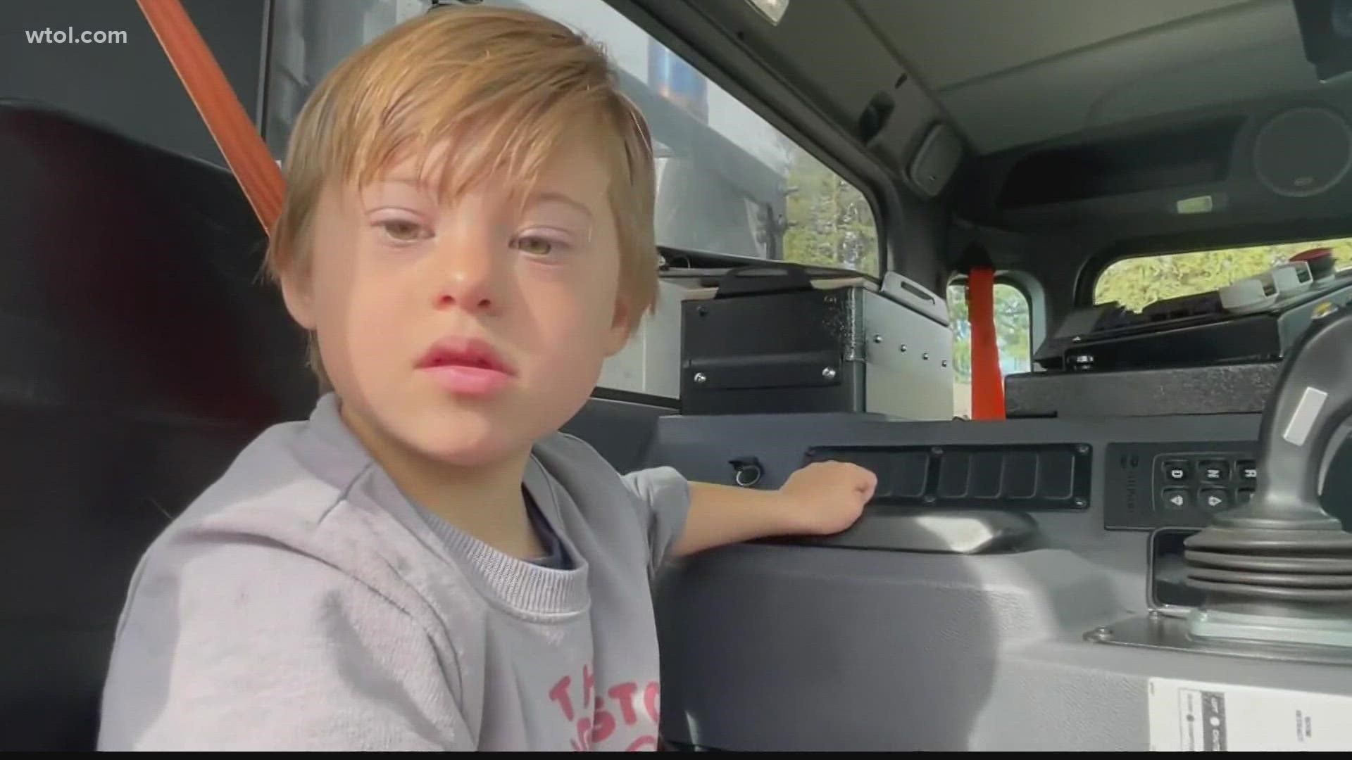 A little boy has befriended the man who collects garbage from his house every week! Check out what his new best friend has to say about little Finn.