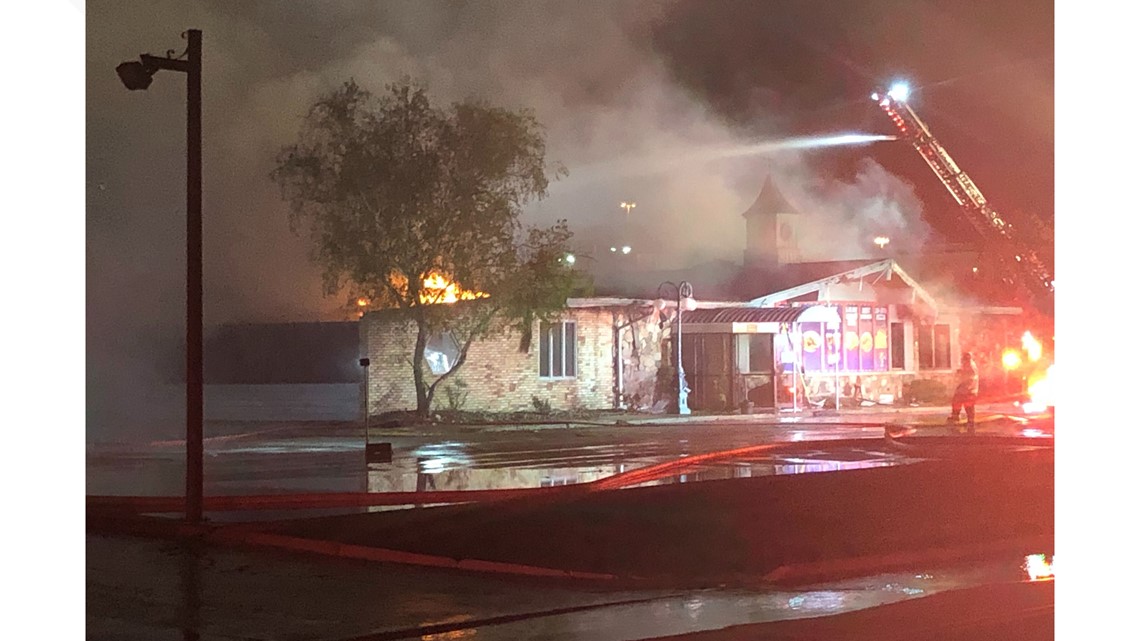 Perrysburg, Ohio Ralphie's Sports Eatery catches fire