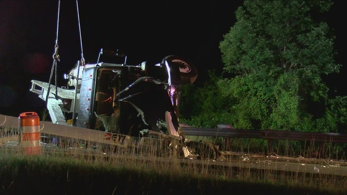 One dead after semi truck crash on turnpike near Delta | wtol.com