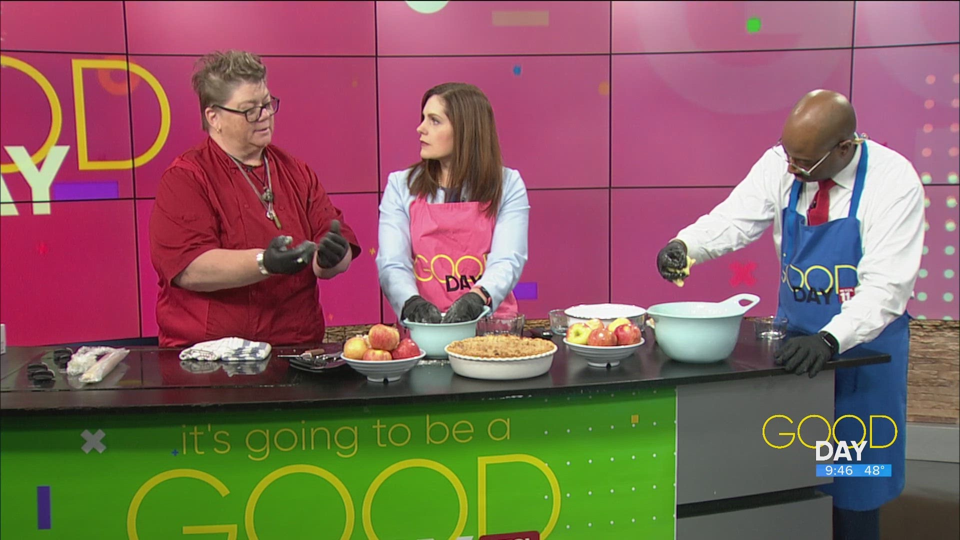 Chef Ella Dudek of Backstage Eats & Drinks demonstrated how to make Amish Dutch apple pie.