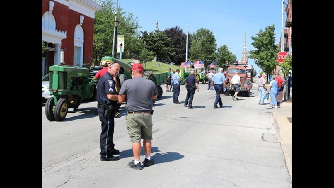 Multiple injured in Fourth of July parade crash