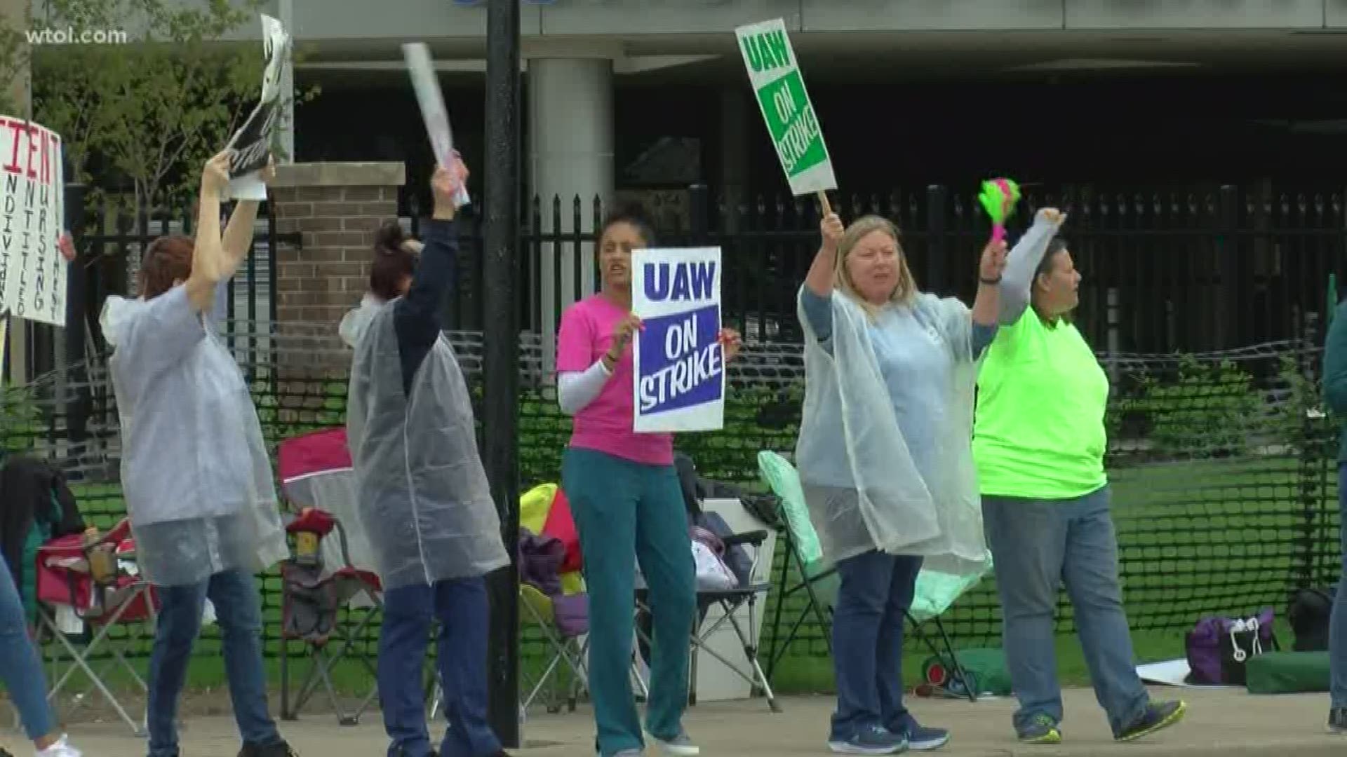 Strike enters fourth day, with pickets still lining Cherry Street and demanding better health coverage, better work conditions