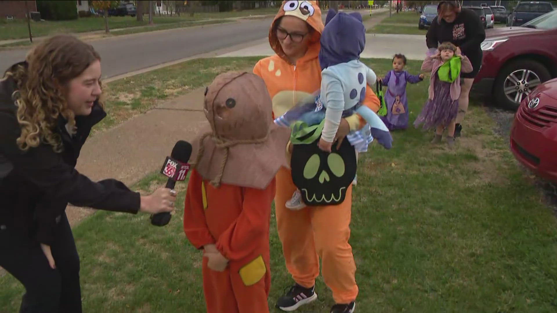 WTOL 11's Megan Hartnett is in Rossford covering the Halloween festivities.