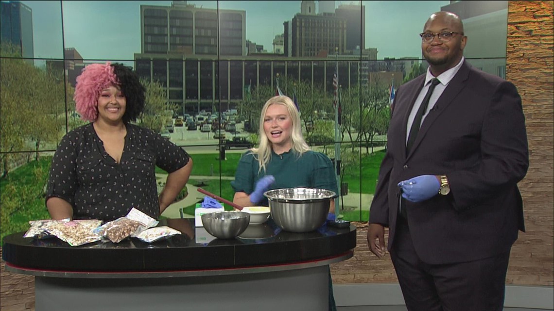 WTOL 11: Making popcorn snacks with Crumbs and Bites Bakery