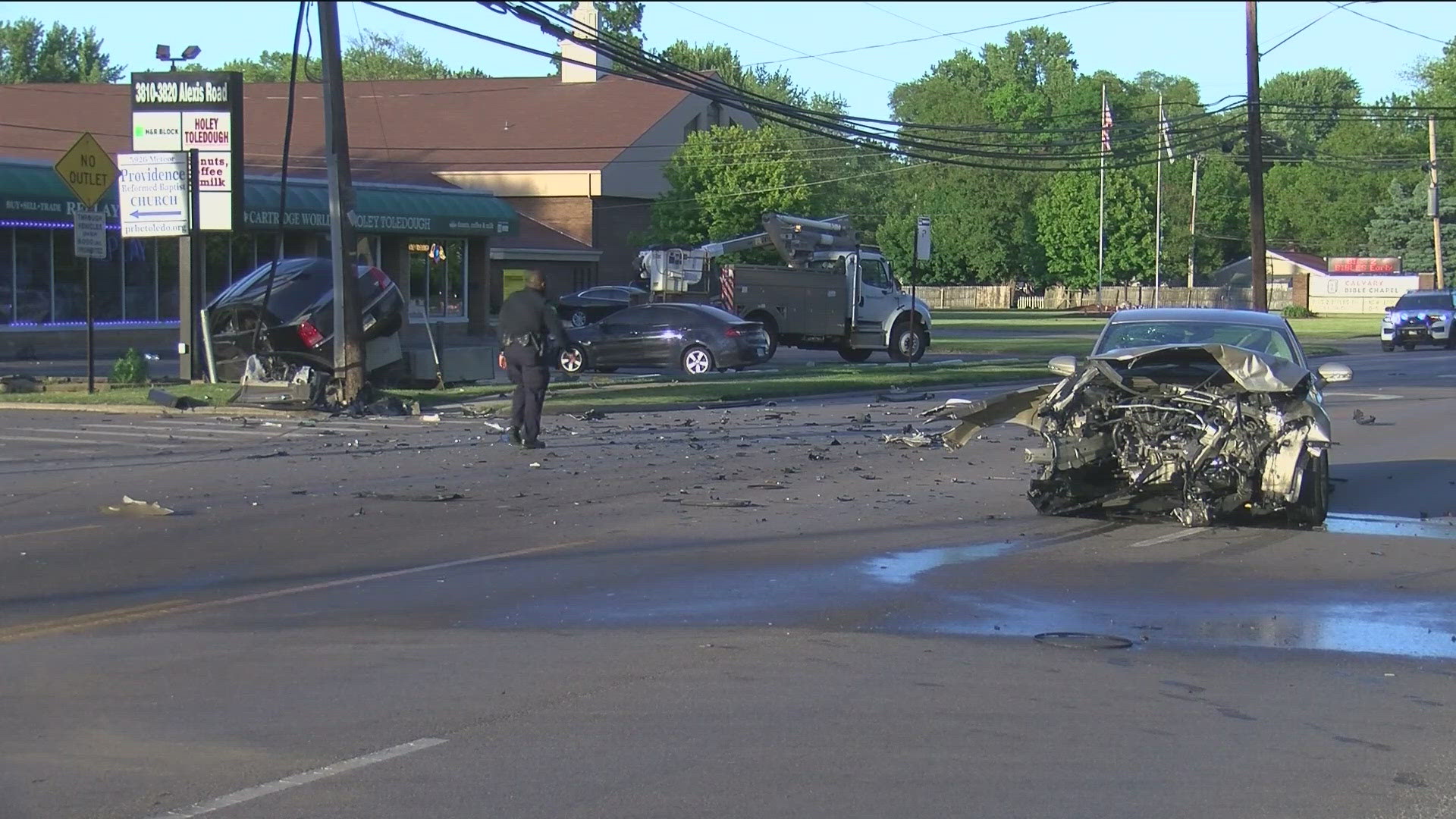 The crash happened around 6 p.m. on Alexis Rd. near Meteor Ave.