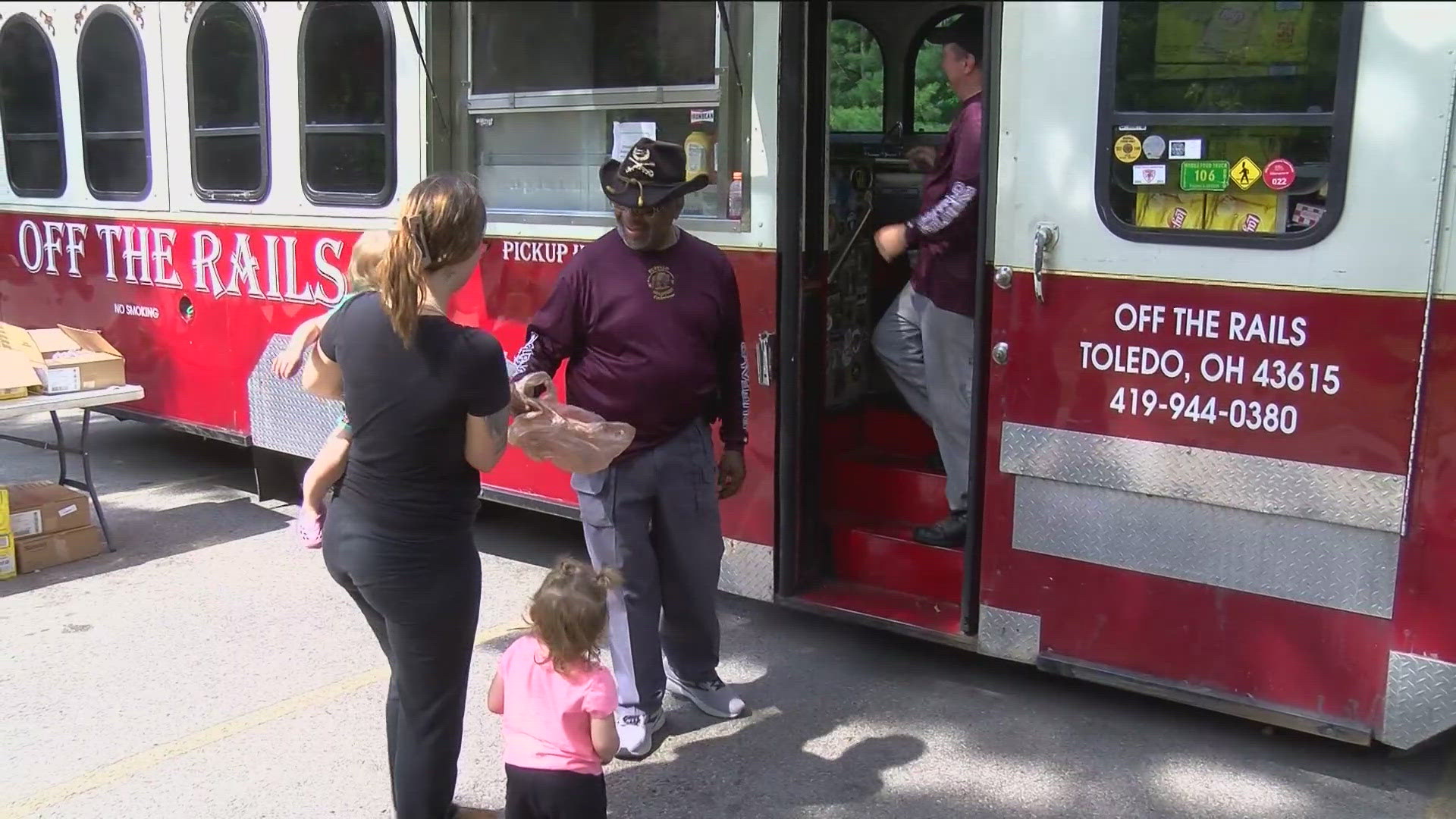 The group visited Oakwood Gardens and provided free lunch to all the children and parents who live in the complex.