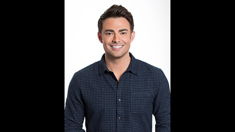 Next photo of Jonathan Bennett