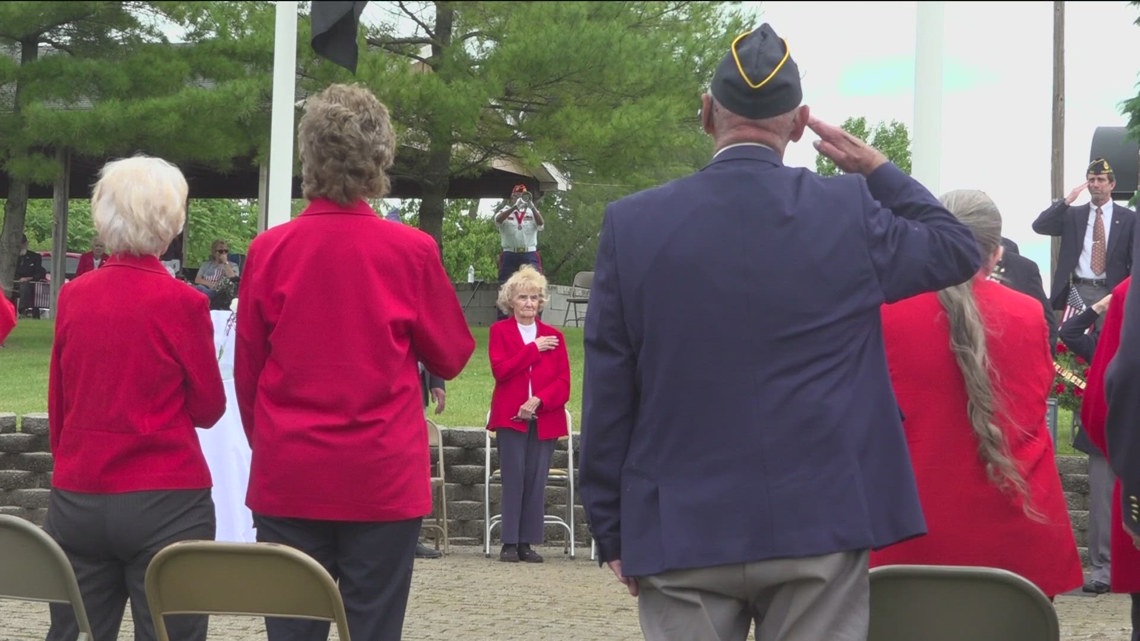Veterans gather on Memorial Day in Toledo to remember those lost - Vimarsana News