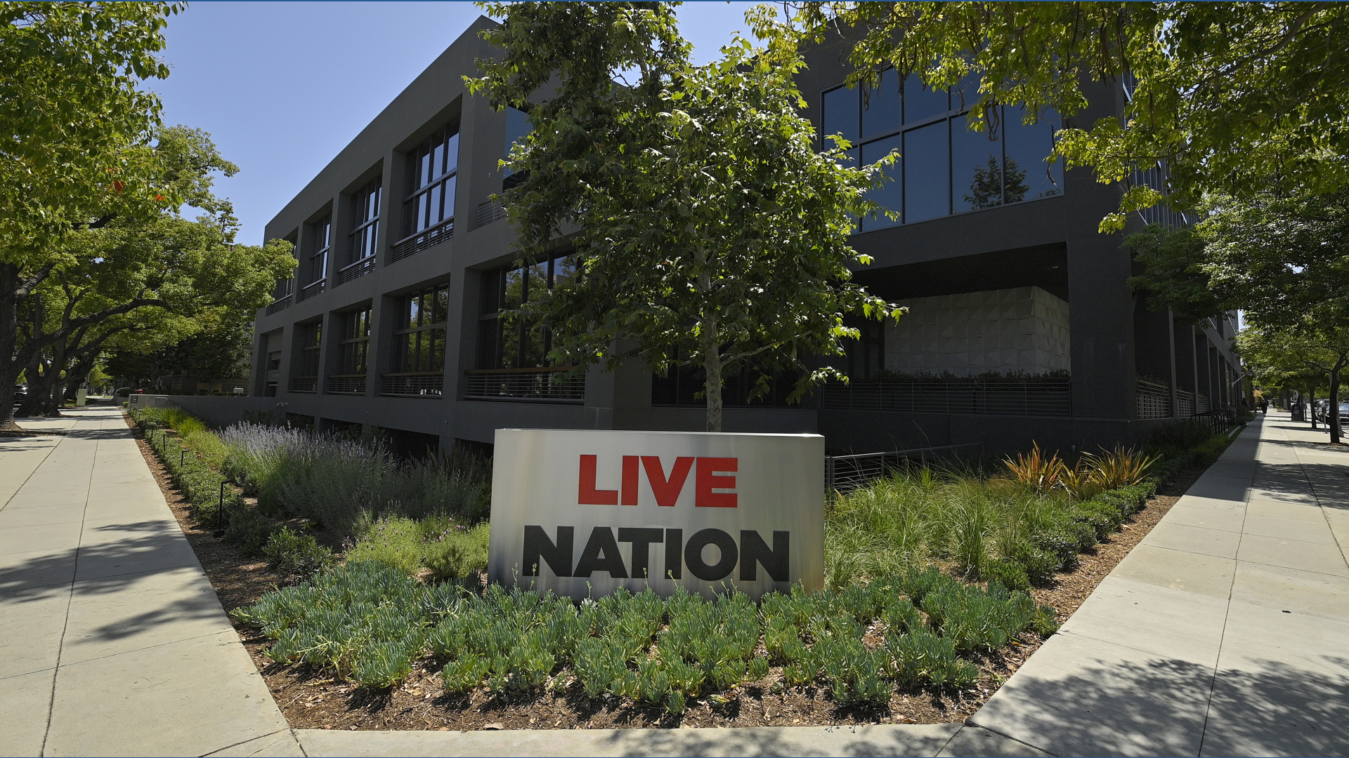 Line Nation Trial begins as Live Nation is sued over concert tickets | wtol.com
