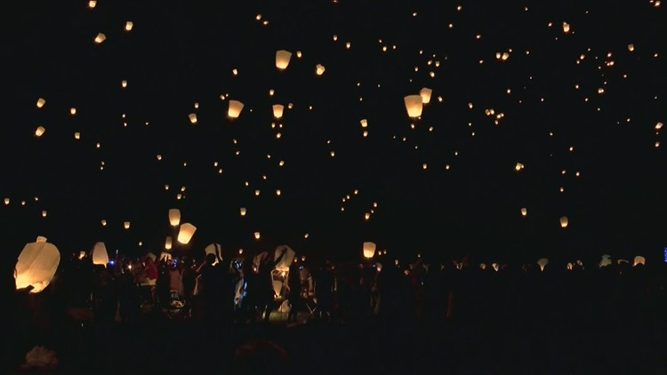 'It's all about letting go': Thousands travel to southern Ohio for lantern festival