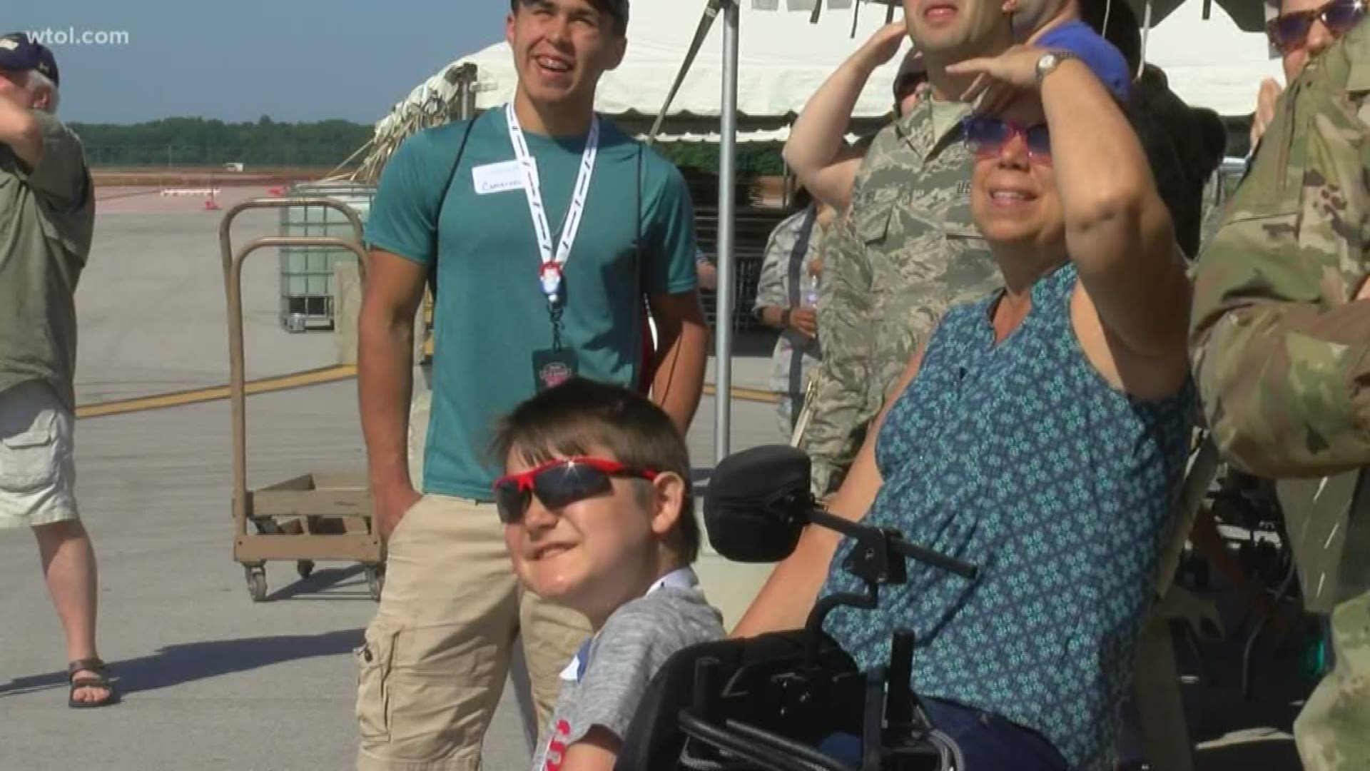 Toledo Air Show gives special preview to Make A Wish families