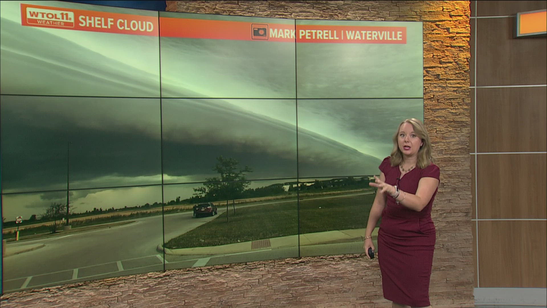 WTOL 11 viewers shared their photos and videos of Tuesday morning's shelf cloud and storms.