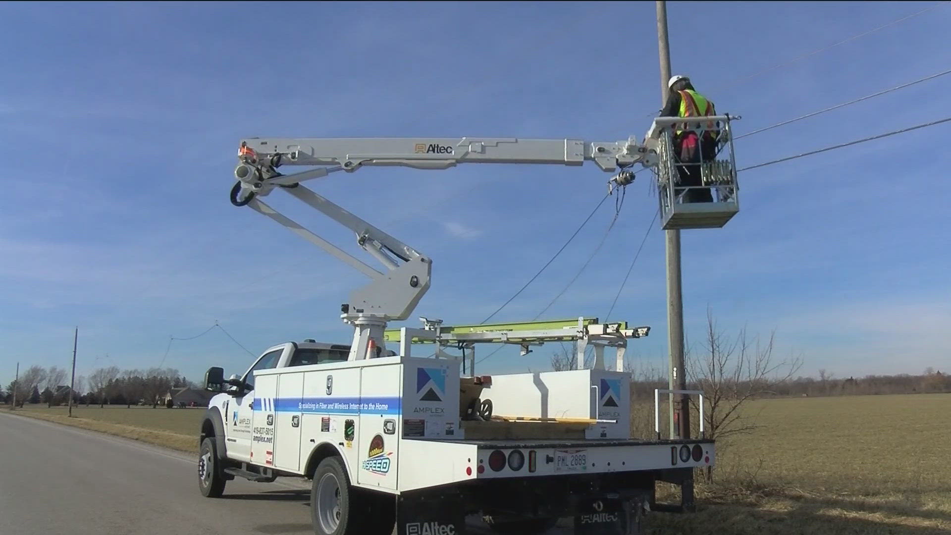 Amplex, an internet provider serving northwest Ohio, began installing fiber cables in the village of Haskins on Monday.