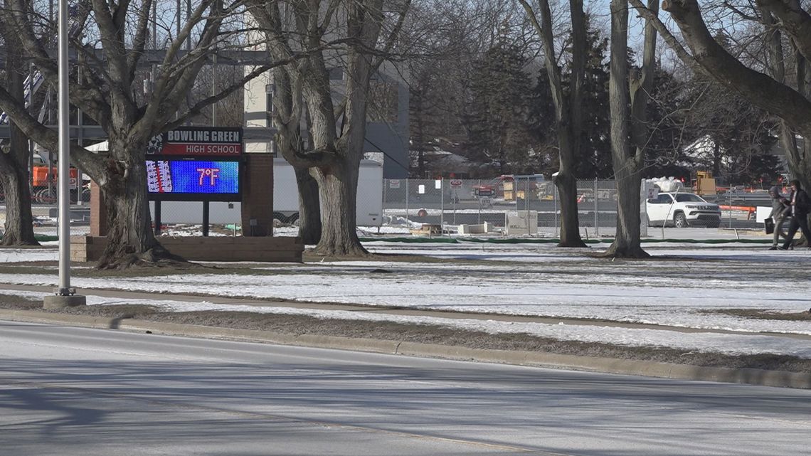 To close or not to close: some northwest Ohio school districts make decision to open in face of bitter cold