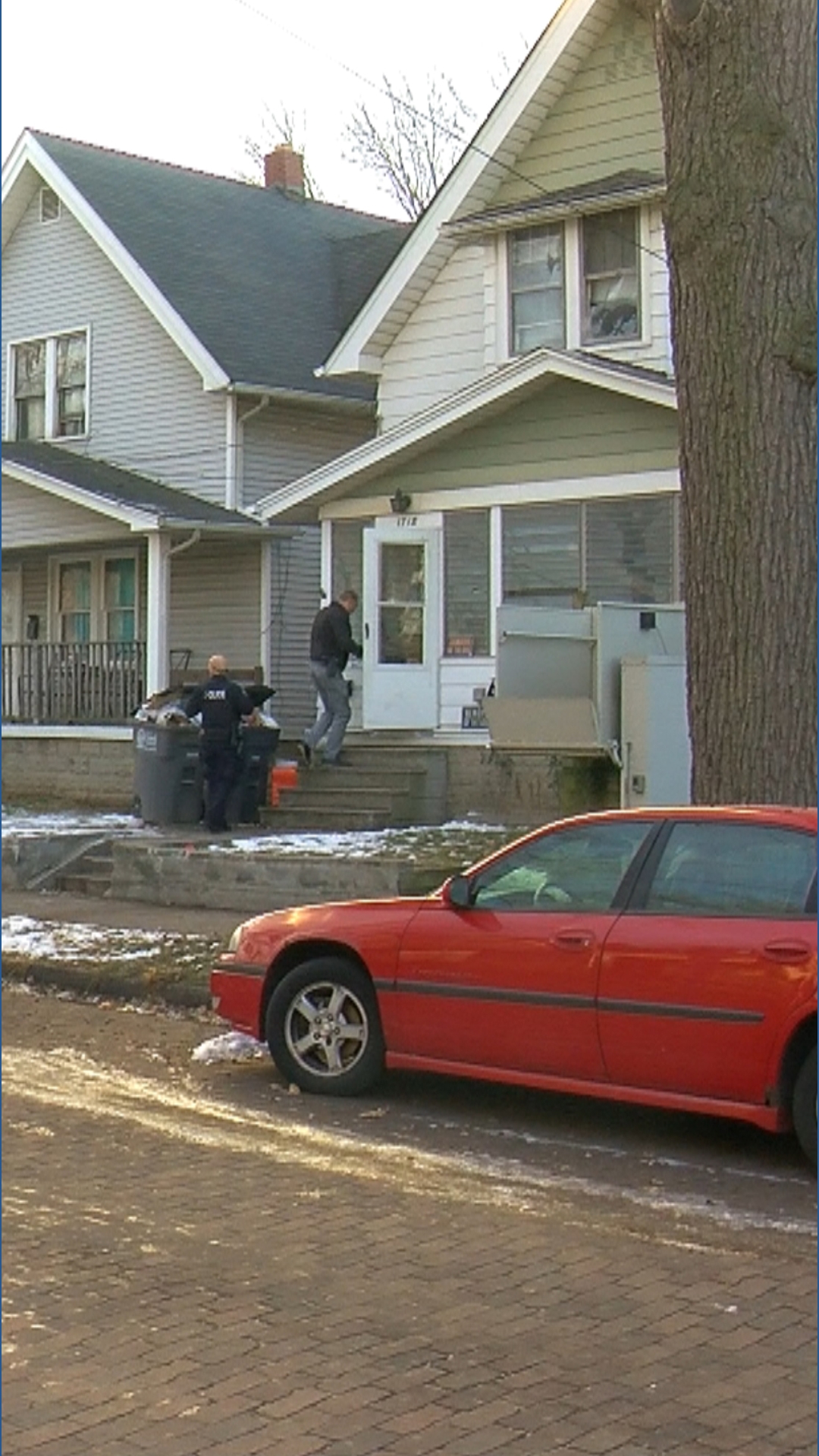 18-year-old hospitalized after shooting in east Toledo | wtol.com