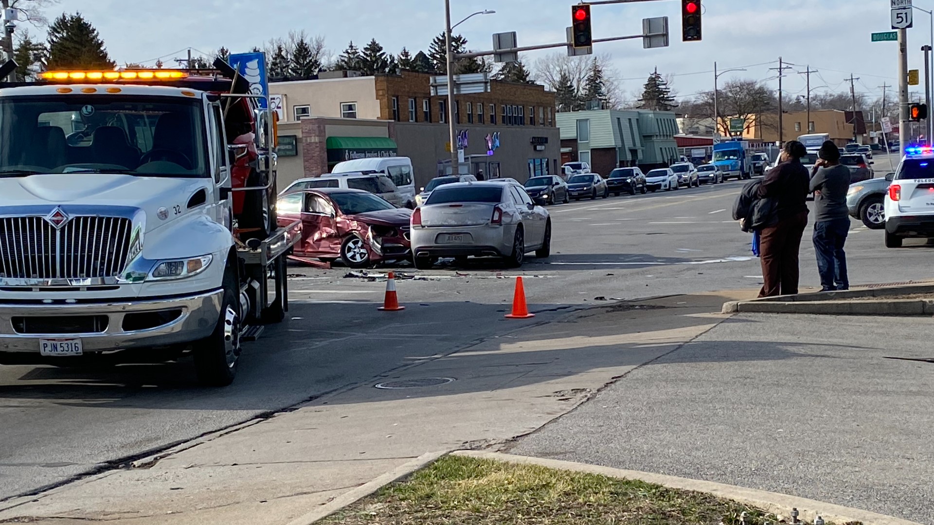 TFRD vehicle involved in 4-vehicle west Toledo crash | wtol.com