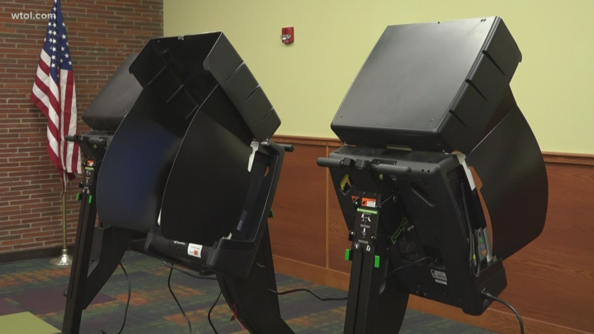 Toledo and Maumee residents were the first to get a chance to vote on Lucas County's new voting machines, which are expected to be easier to use and more secure.