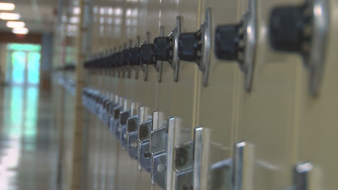 Oregon City Schools dispel social media rumor involving ICE