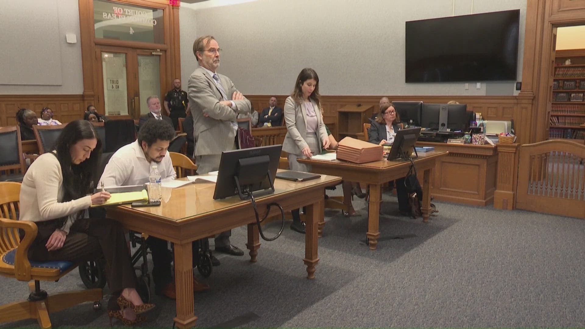 Judge pushes Darnell Jones trial to October, August hearing set for ...