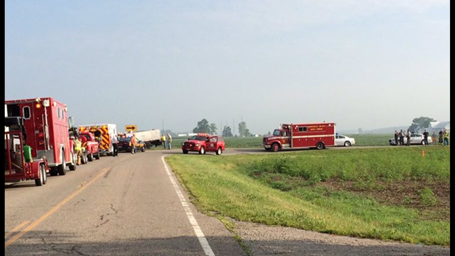 Fulton Co. crash leaves injured driver stranded in ditch waiting for