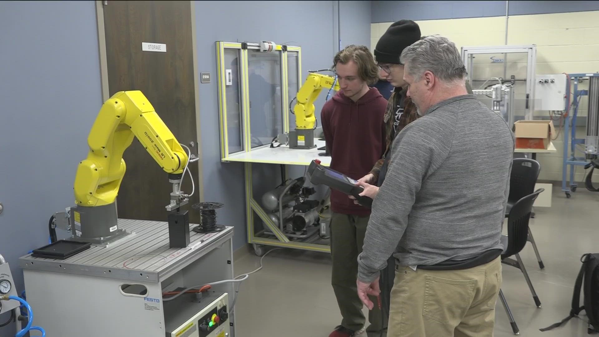 The Industrial Automation and Computer Aided Manufacturing programs will be condensed into a six-week, one-credit hour course to be accessible for busy schedules.