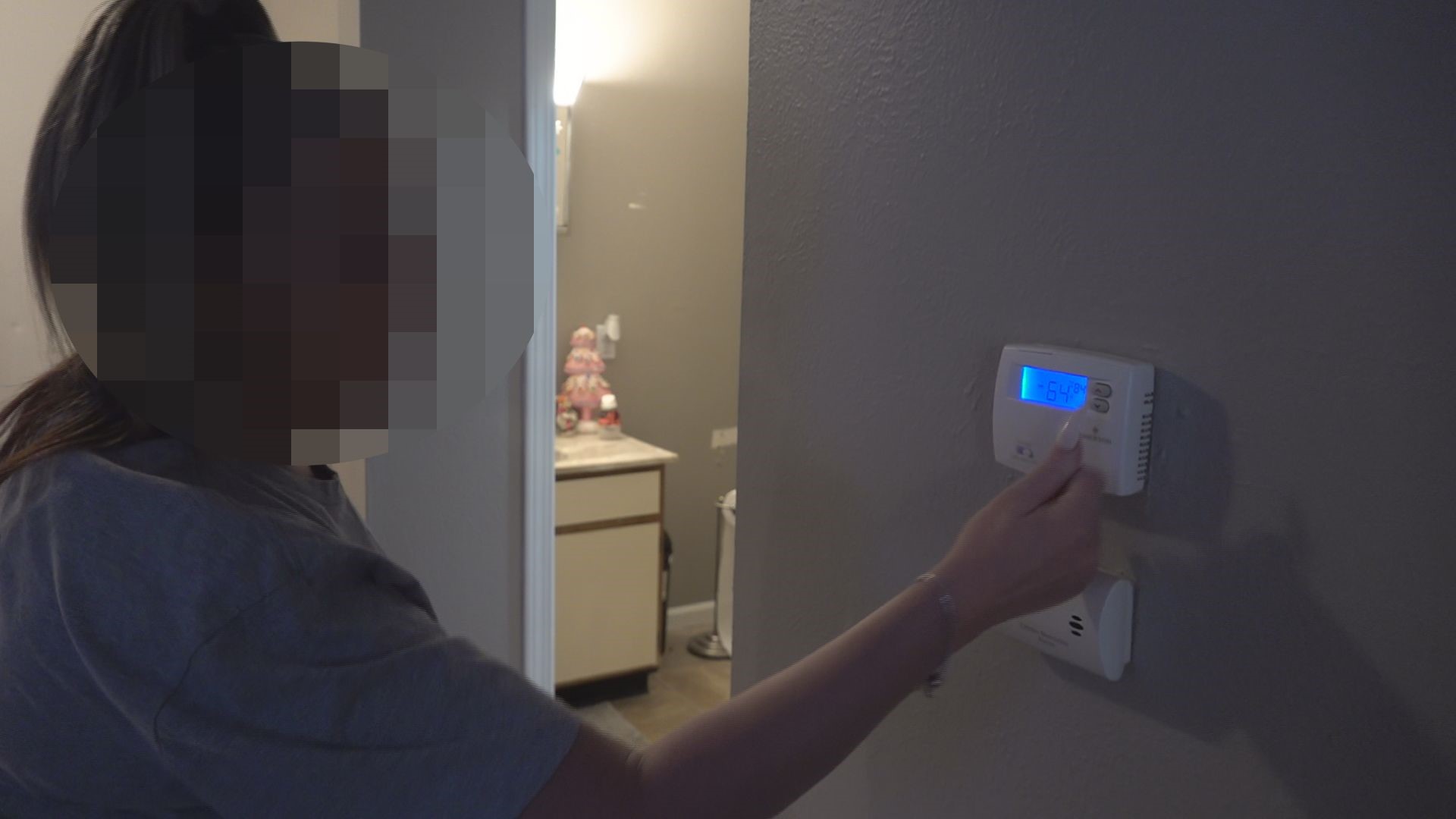 A south Toledo woman woke up on Jan. 10 to find her furnace was broken and in the following days, she said her townhome complex was sluggish to respond.