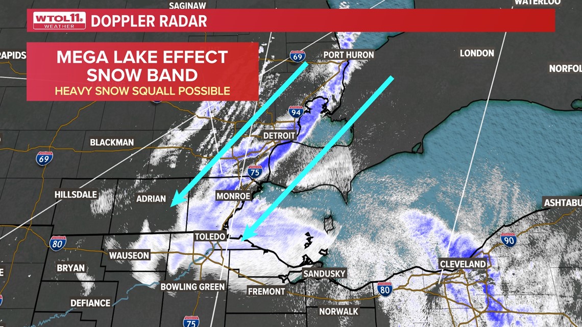 Very rare lake effect snow squall is arriving into the Toledo metro ...