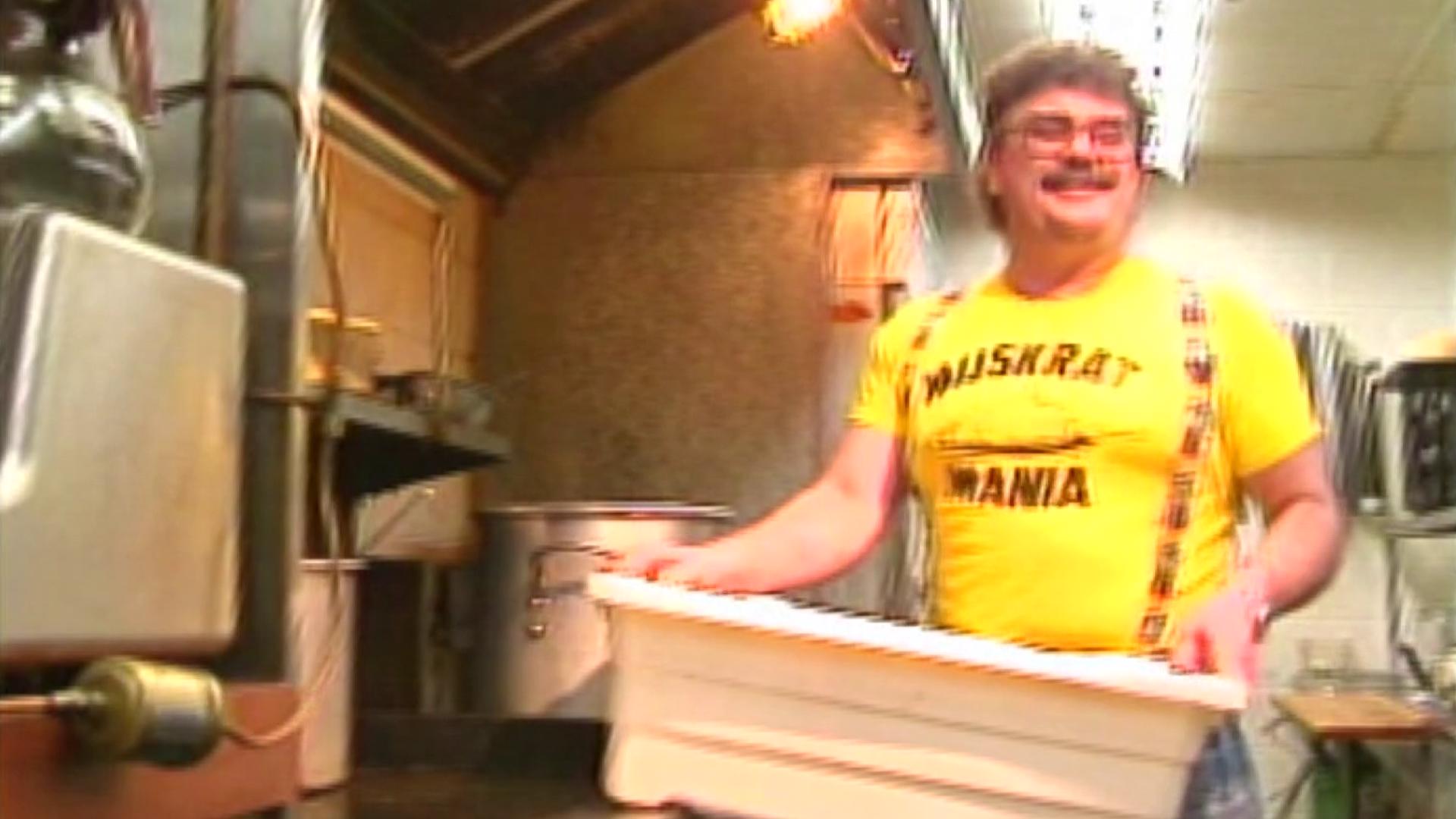 Dick Berry travels to Wyandotte to sample a unique dish that some folks just love. John Kolakowski shows us how this dish is made and then serves up the delicacy.