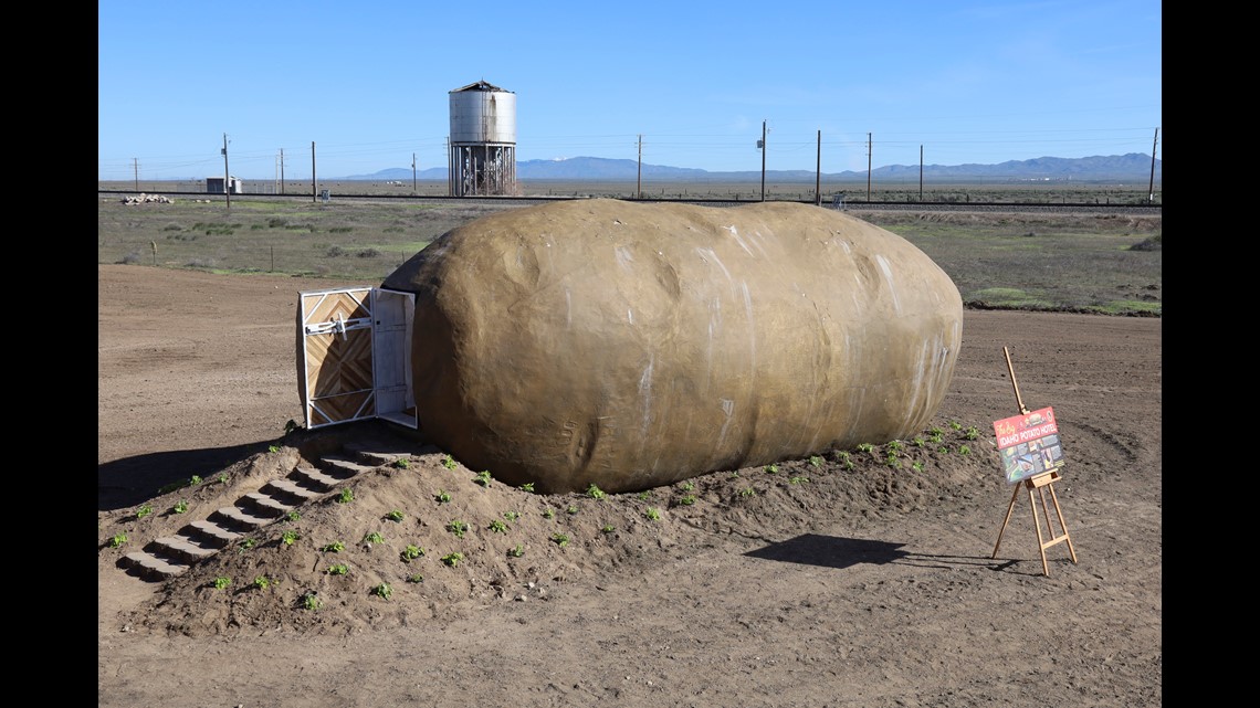 Stay At This Giant Potato Airbnb In Idaho 7178