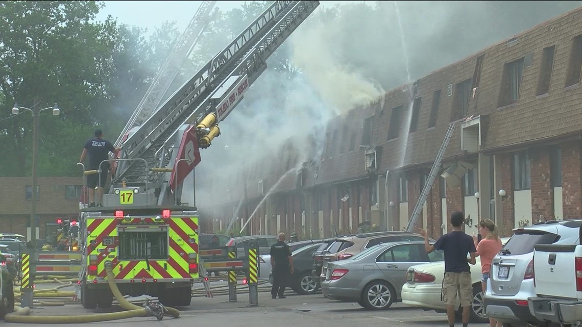 Sylvania apartment fire damages around three dozen units; firefighter